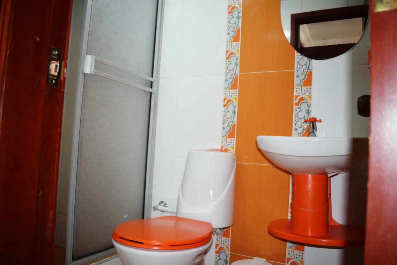 Hotel Londres Пасто Экстерьер фото