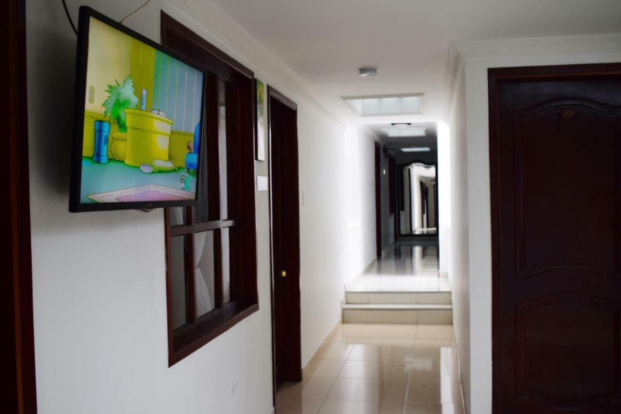 Hotel Londres Пасто Экстерьер фото